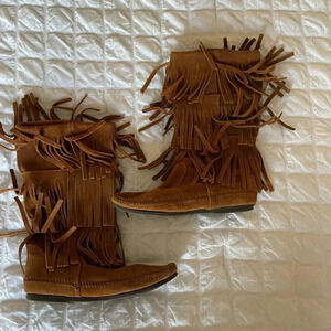 Minnetonka fringe boots